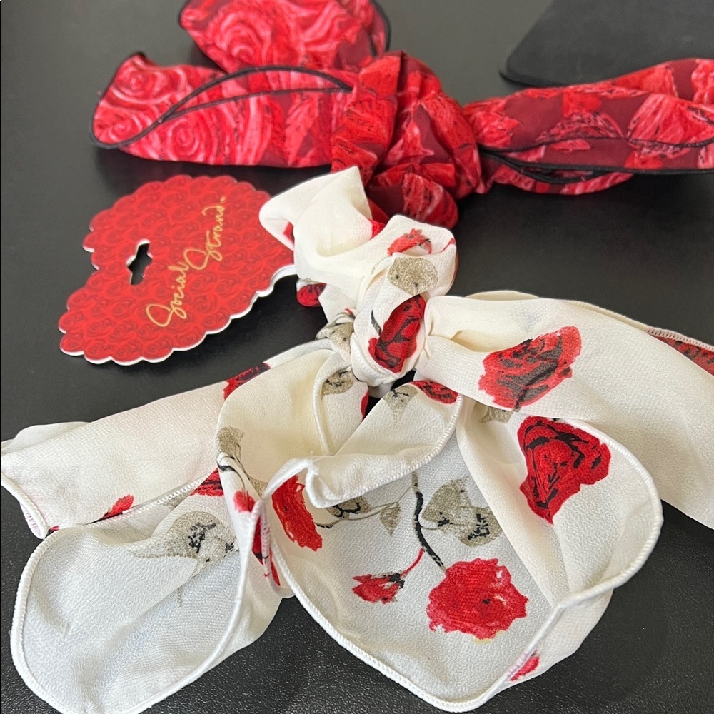 Social Stands | Red & Cream Rose 🌹 Hair Scrunchies - Picture 5 of 8